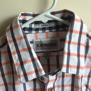 Men’s Medium Express Shirt